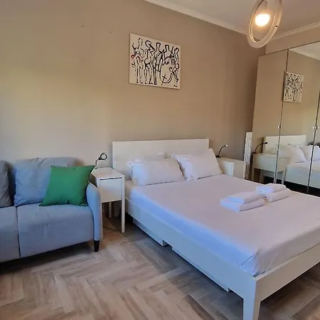 Vatican 6th Floor Ac Panoramic Views דירה